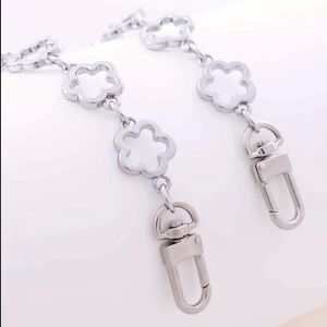 A103. Silver Flower Charm Phone Lanyard Wristlet